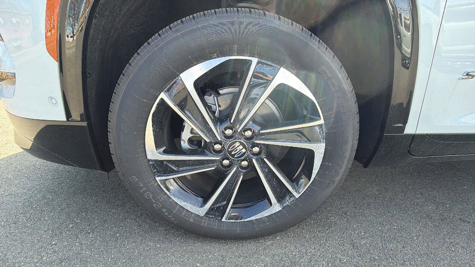 New 2026 Buick Enclave Sport Touring w/ Super Cruise Package image 9