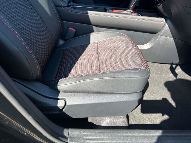 New 2027 Nissan Kicks SR FWD image 14