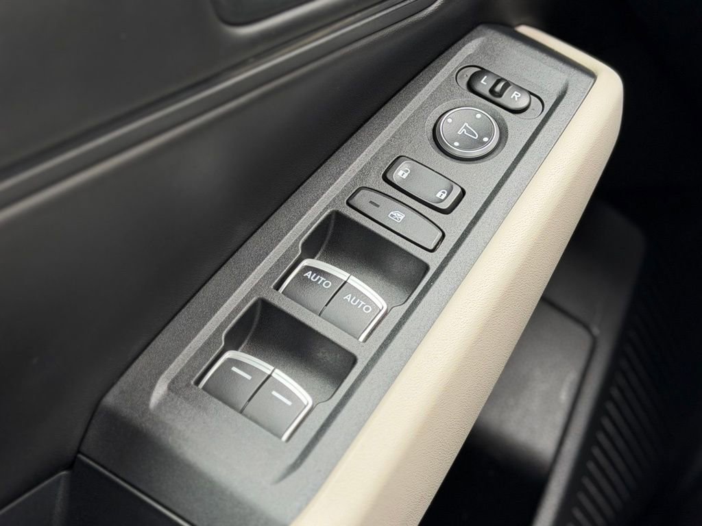 Used 2023 Honda Accord EX image 19
