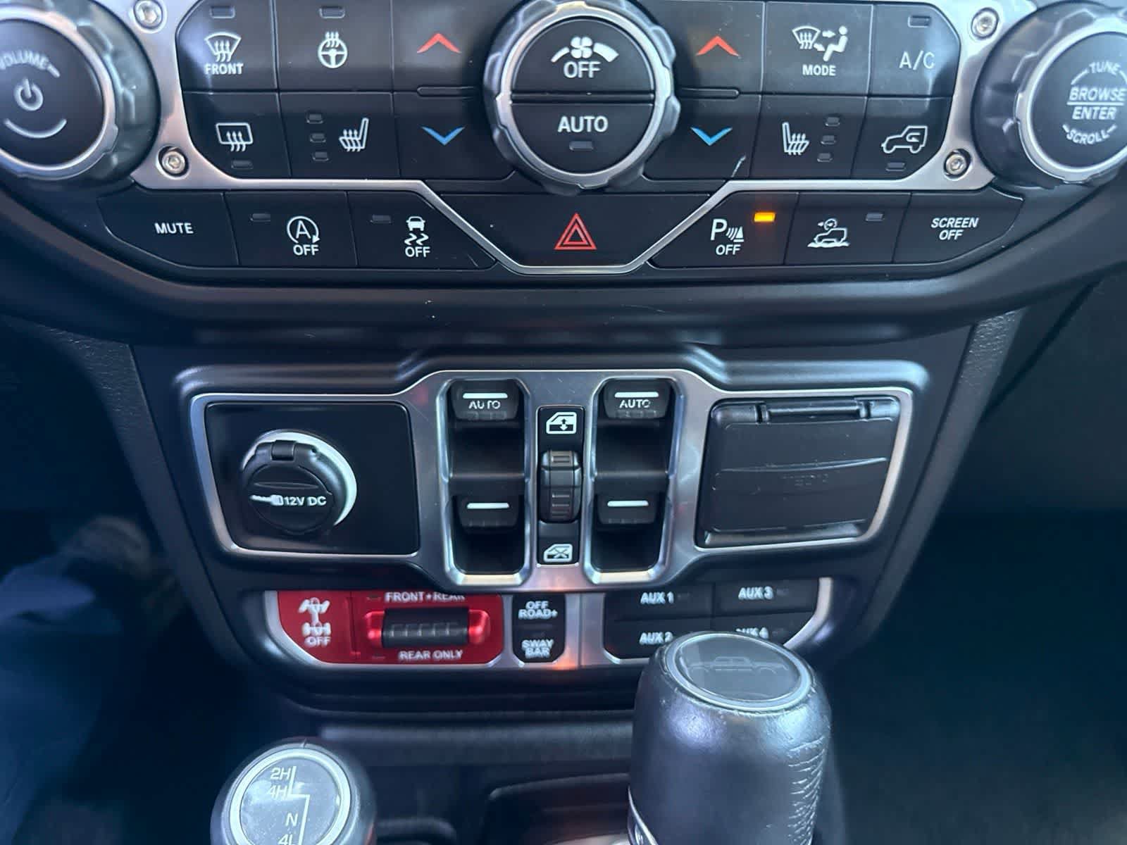 Used 2020 Jeep Gladiator Rubicon AWD/4WD image 23