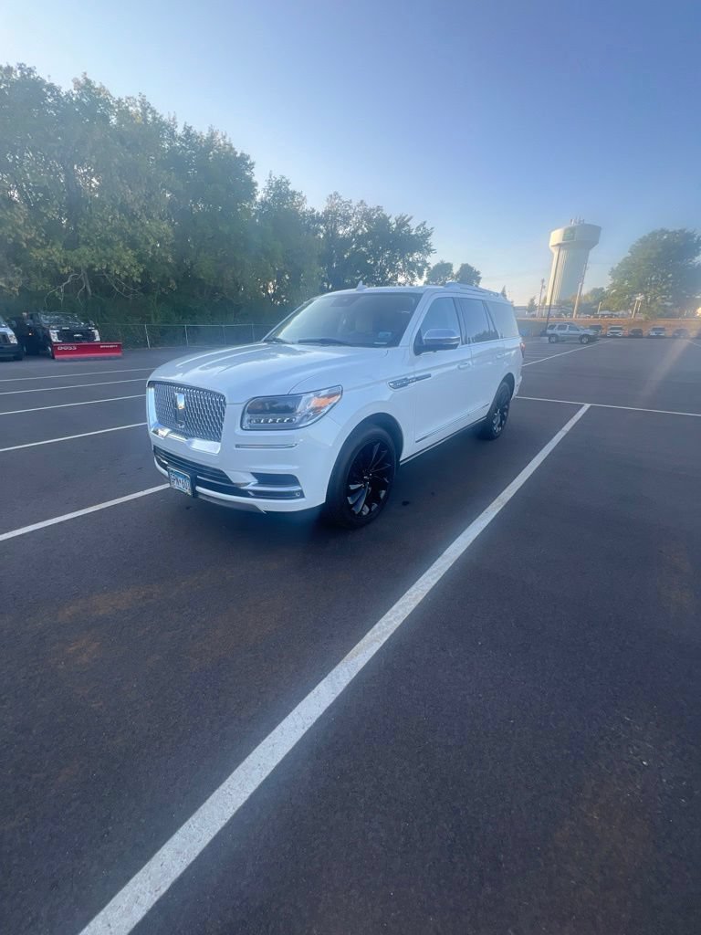 Used 2021 Lincoln Navigator Black Label AWD/4WD image 9