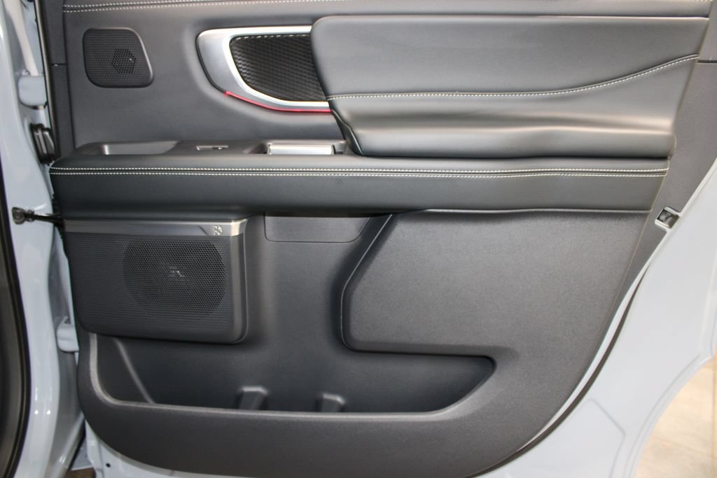 New 2027 Ford Expedition Max Platinum w/ Stealth Appearance Package RWD image 35