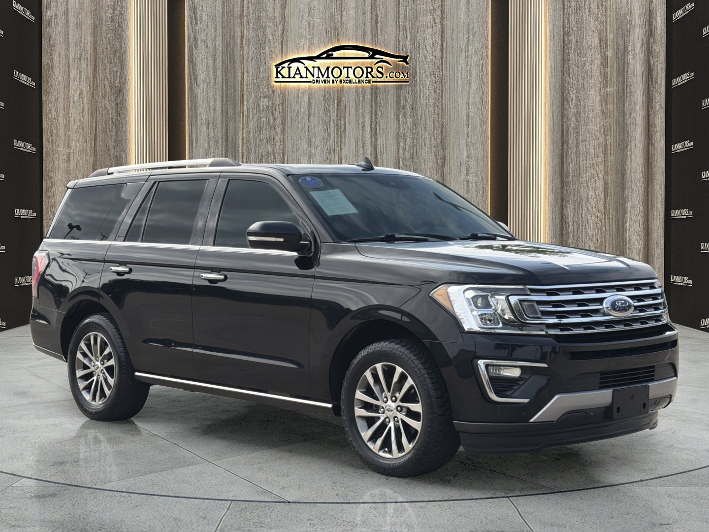 Used 2018 Ford Expedition Limited w/ Equipment Group 301A RWD image 1