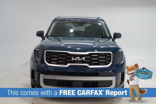 Used 2025 Kia Telluride S image 2