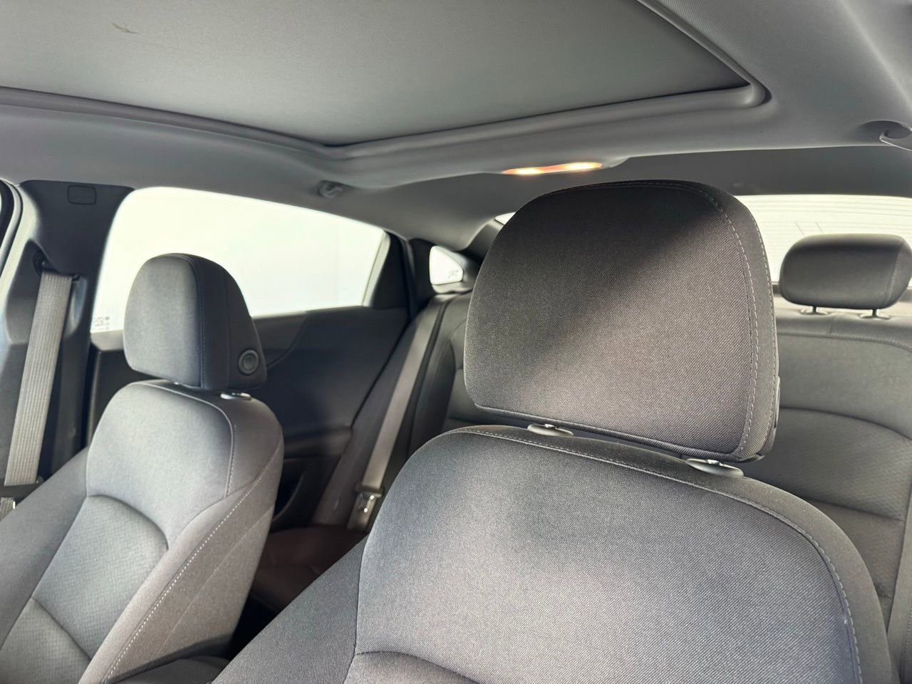 Used 2024 Chevrolet Malibu LT image 3