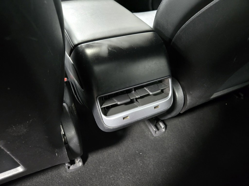 Used 2018 Tesla Model 3 Mid Range image 34