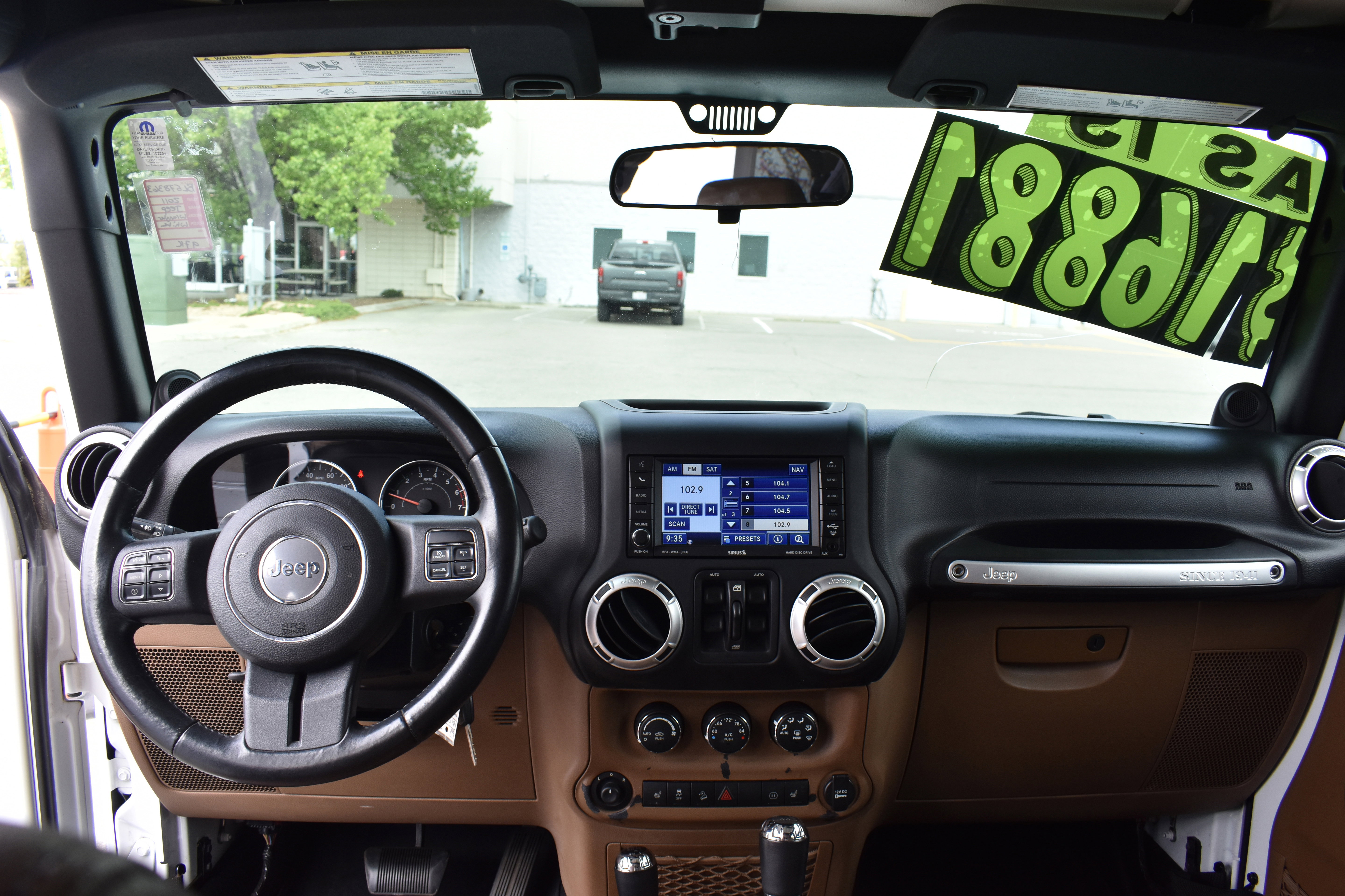 Used 2011 Jeep Wrangler Unlimited Sahara w/ Dual Top Group image 28