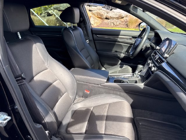 Used 2022 Honda Accord Sport image 13