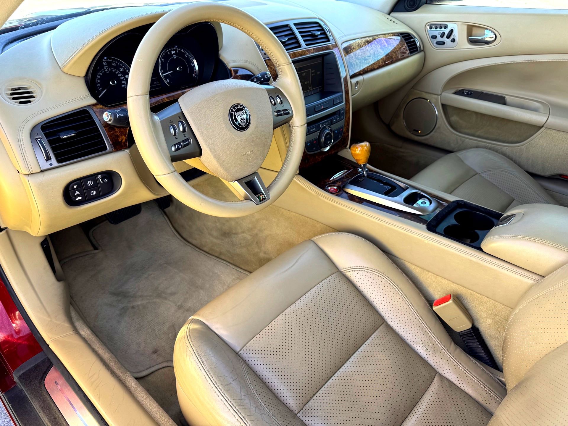 Used 2007 Jaguar XKR R image 22