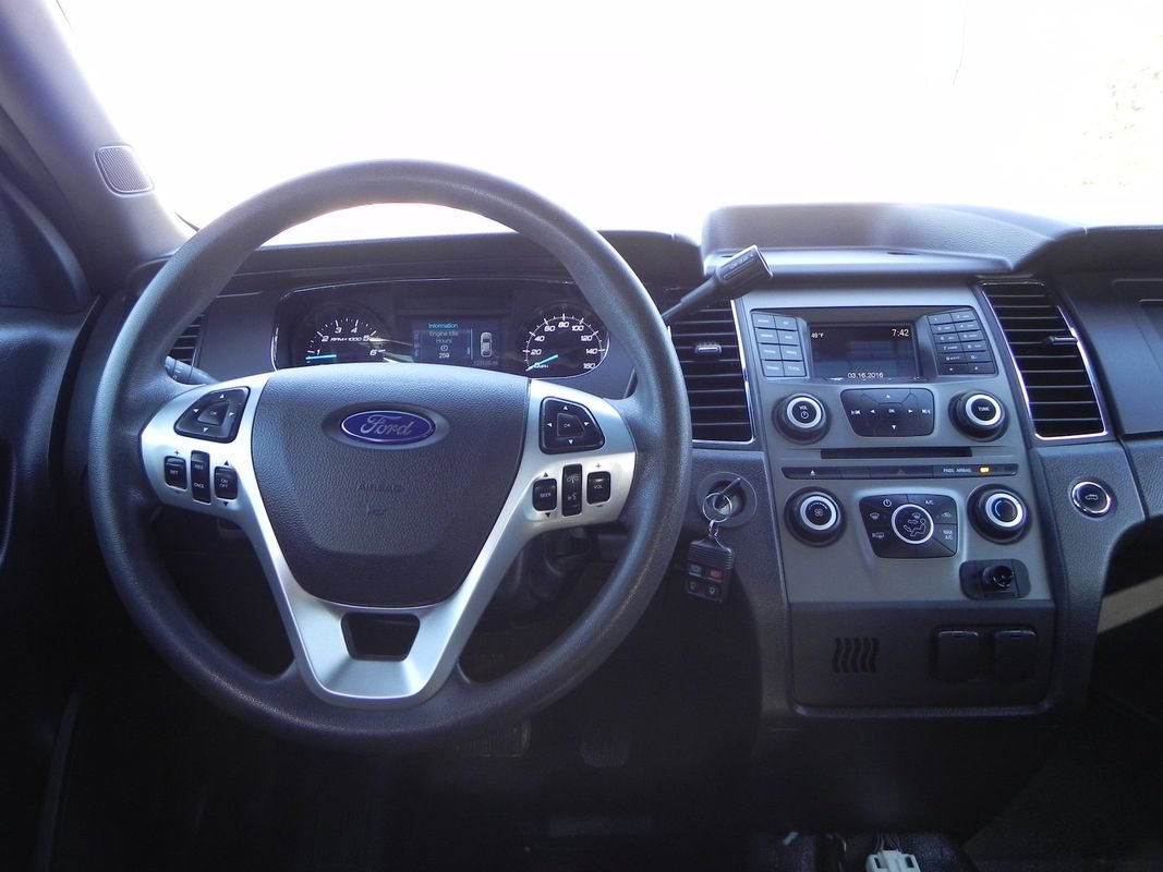 Used 2017 Ford Taurus Police Interceptor image 8