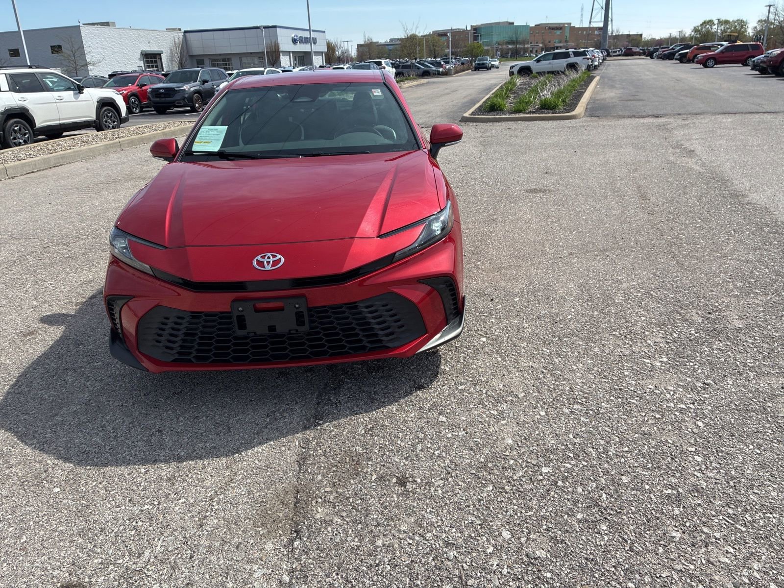 Used 2025 Toyota Camry SE FWD image 11