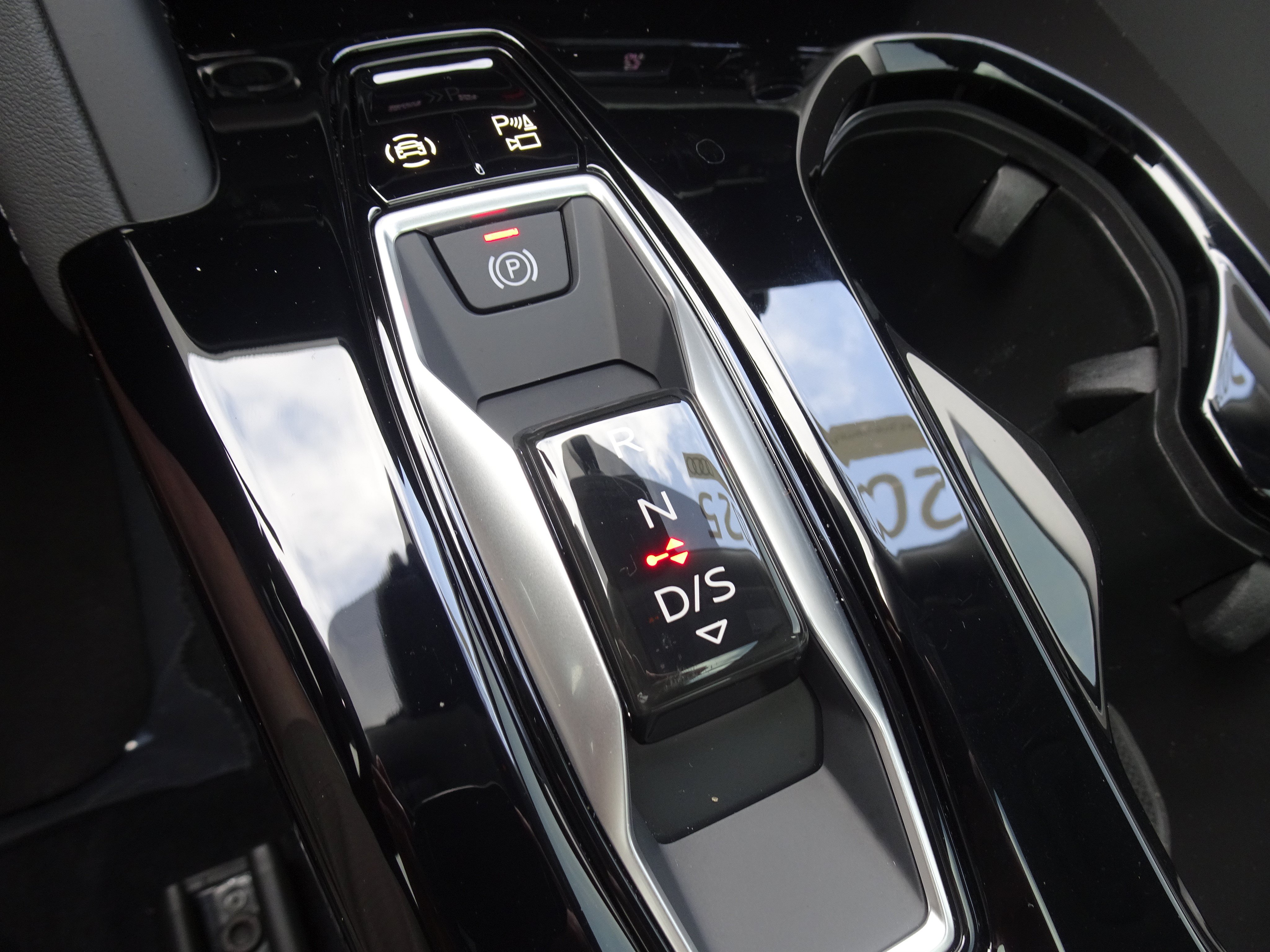 Certified 2025 Audi Q5 Premium Plus AWD/4WD image 12