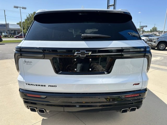 New 2026 Chevrolet Traverse RS w/ LPO, Floor Liner Package image 19