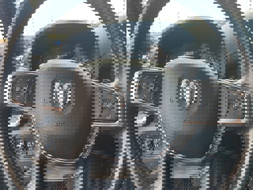 Used 2023 RAM 1500 Laramie image 9