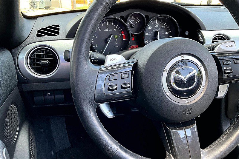 Used 2015 MAZDA MX-5 Miata Club RWD image 16