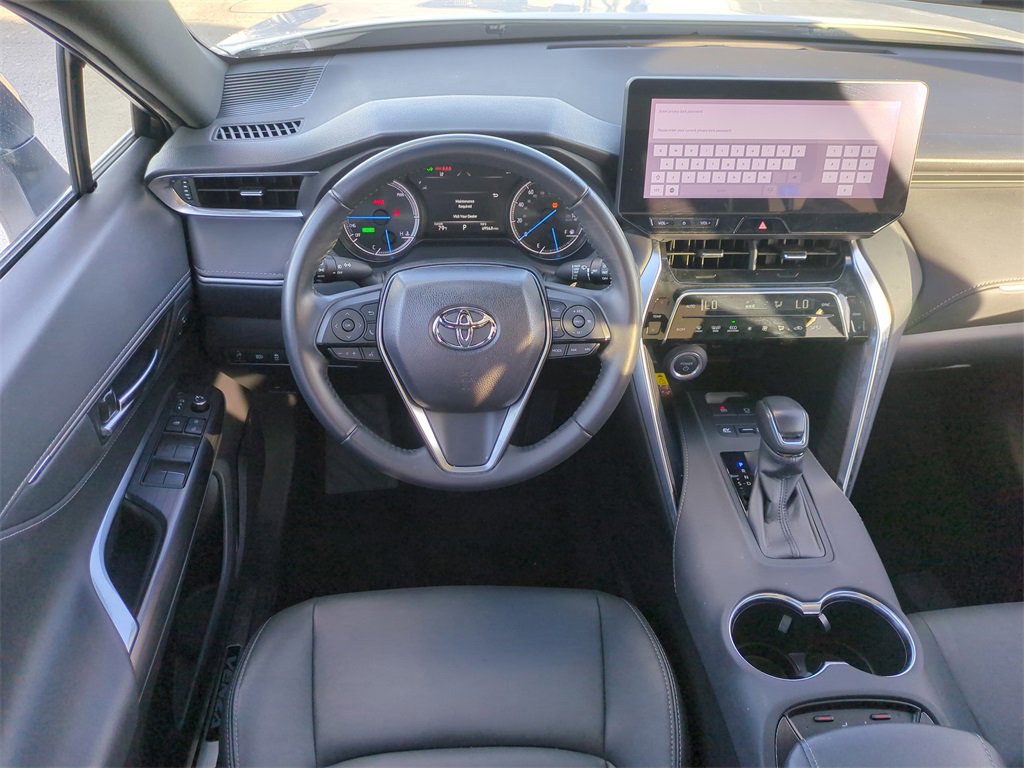 Used 2024 Toyota Venza Nightshade image 17