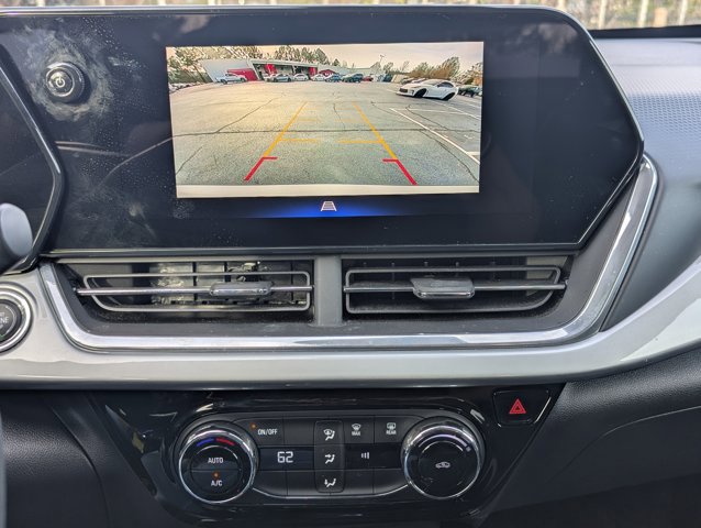 Used 2024 Chevrolet Trax LT image 16