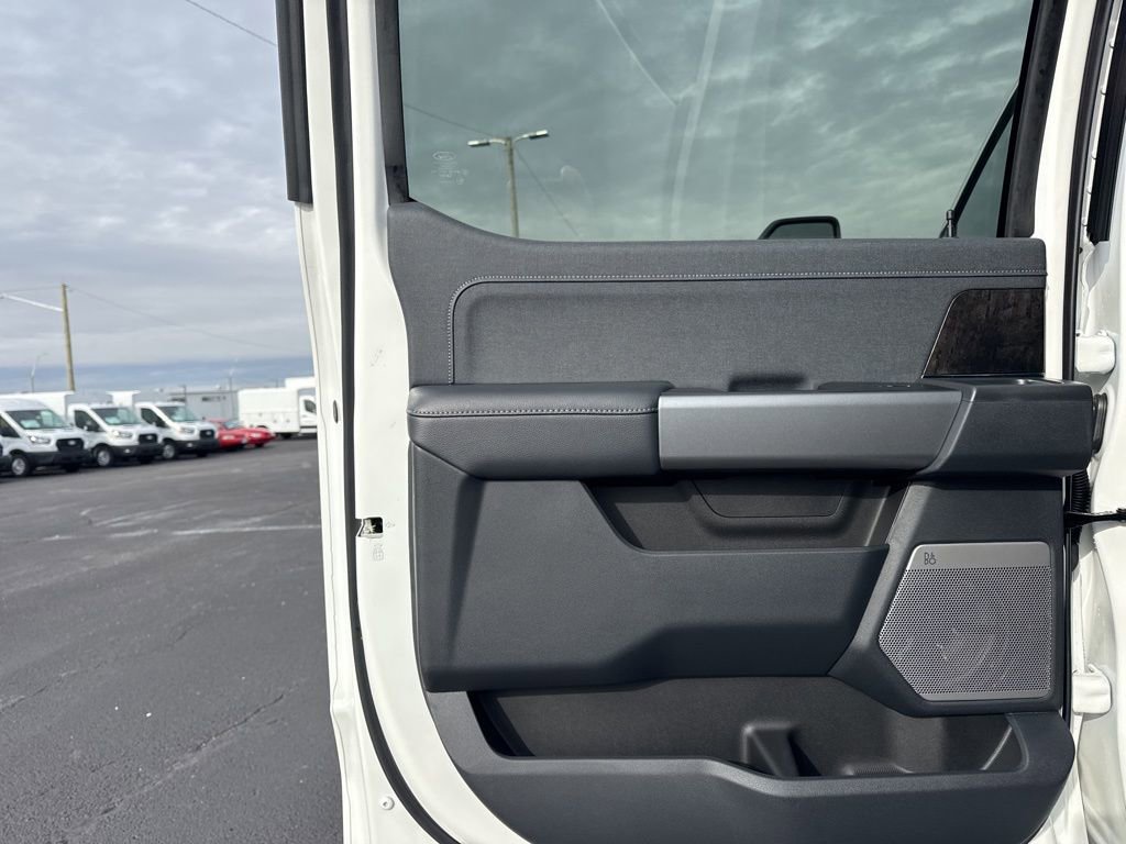New 2026 Ford F350 Lariat w/ Lariat Ultimate Package image 24