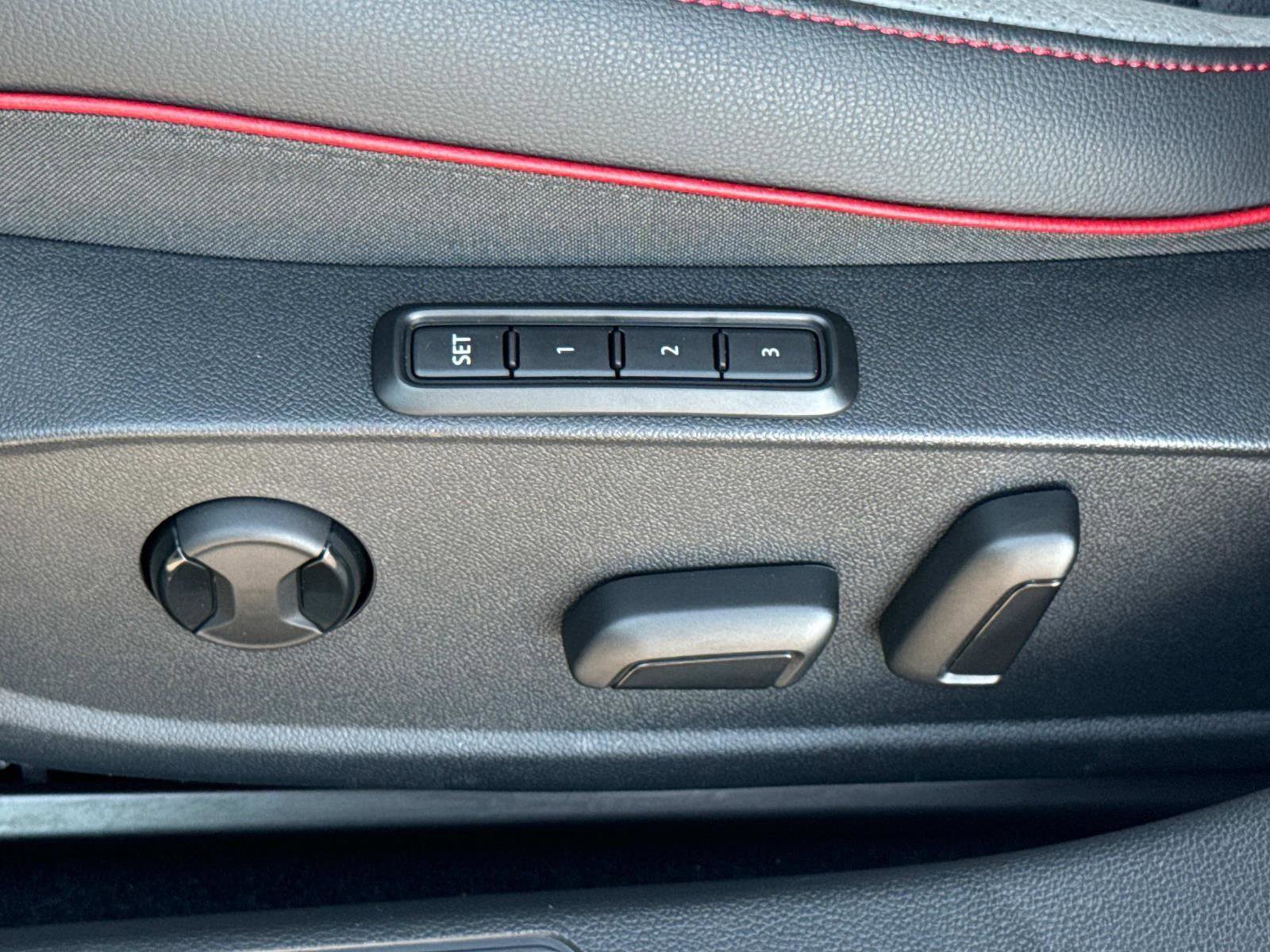 Used 2024 Volkswagen GTI Autobahn image 17