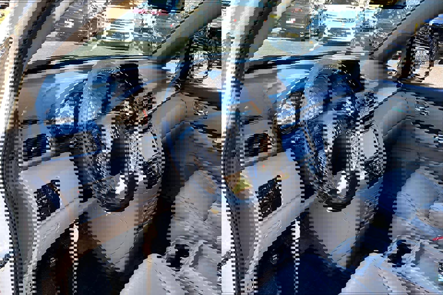 Used 2017 Honda Odyssey Touring image 18