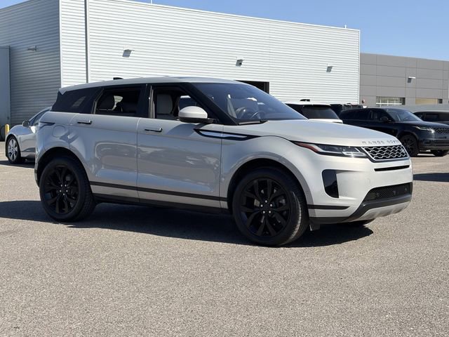 Used 2020 Land Rover Range Rover Evoque SE image 4