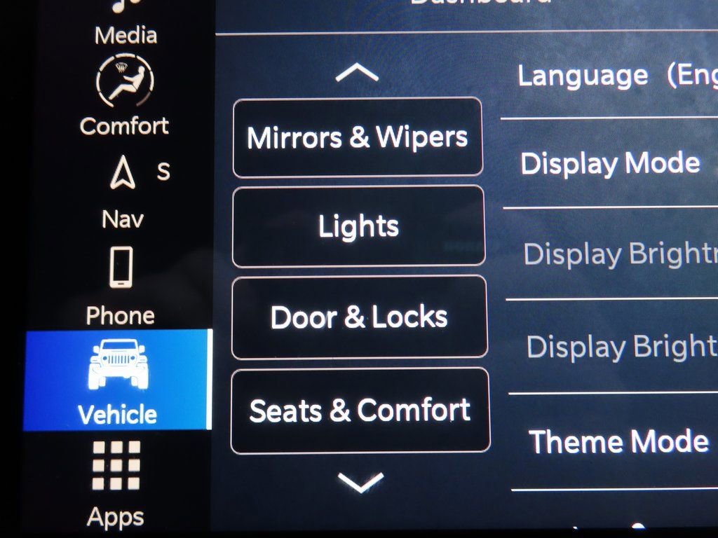 Used 2024 Jeep Wrangler Unlimited Sahara w/ Technology Group image 20