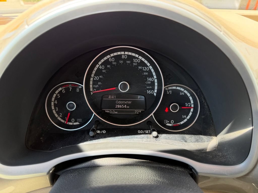 Used 2014 Volkswagen Beetle 2.5 FWD image 22
