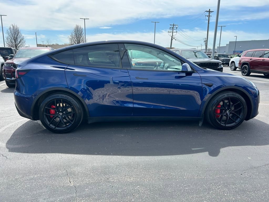 Used 2022 Tesla Model Y Performance image 8