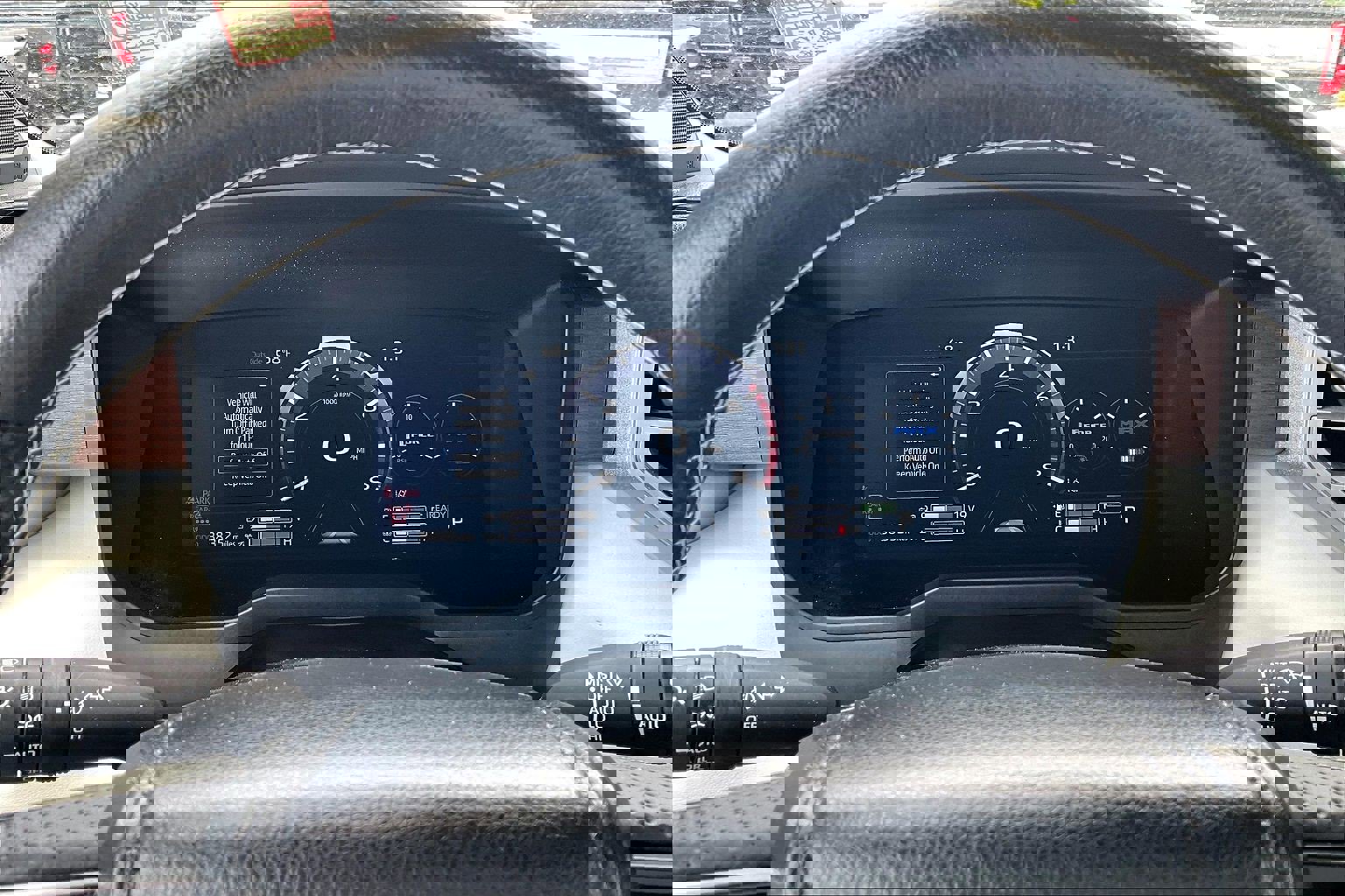 Used 2024 Toyota Sequoia Capstone AWD/4WD image 20