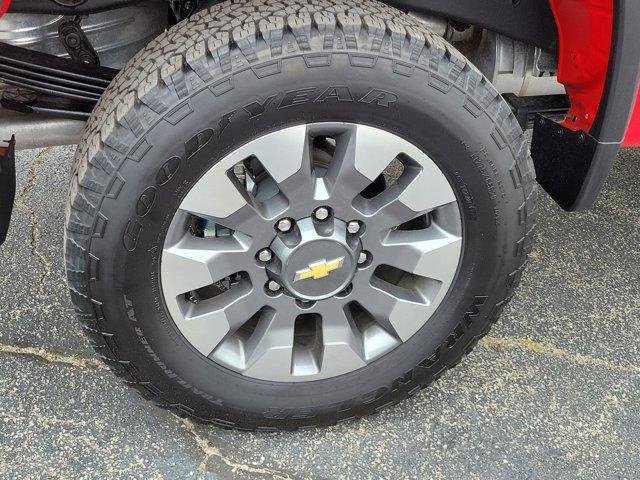 Used 2025 Chevrolet Silverado 2500 Custom image 5