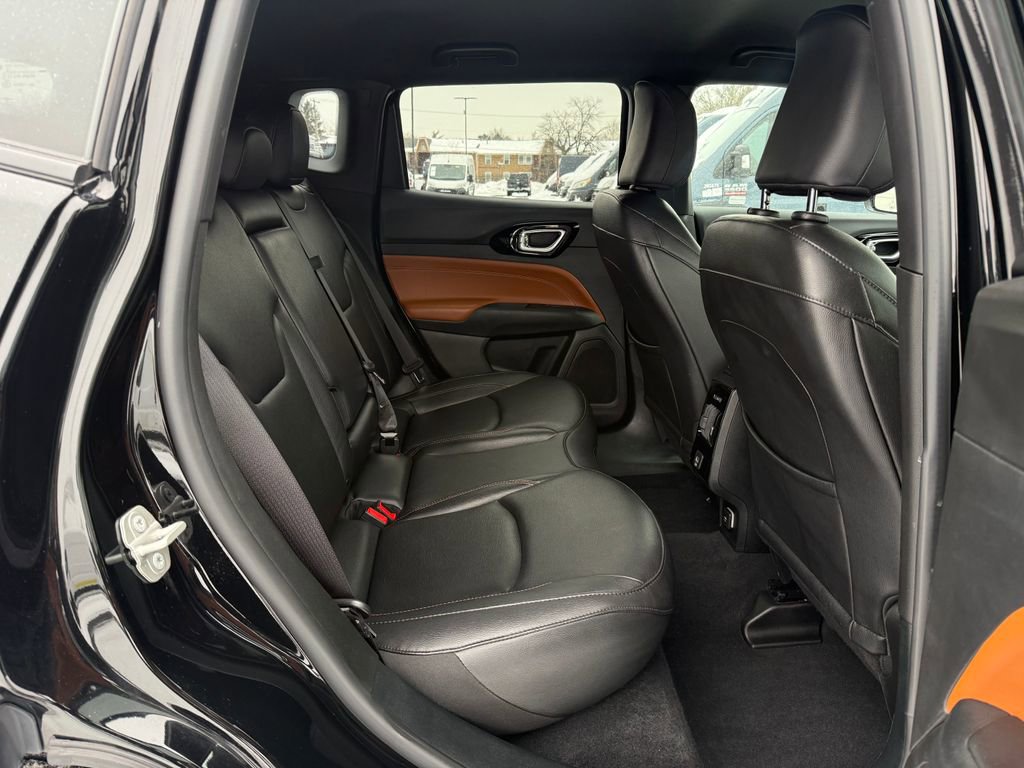 Used 2024 Jeep Compass Limited image 16