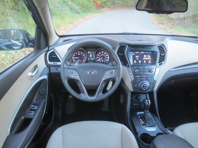 Used 2017 Hyundai Santa Fe Sport AWD/4WD image 9