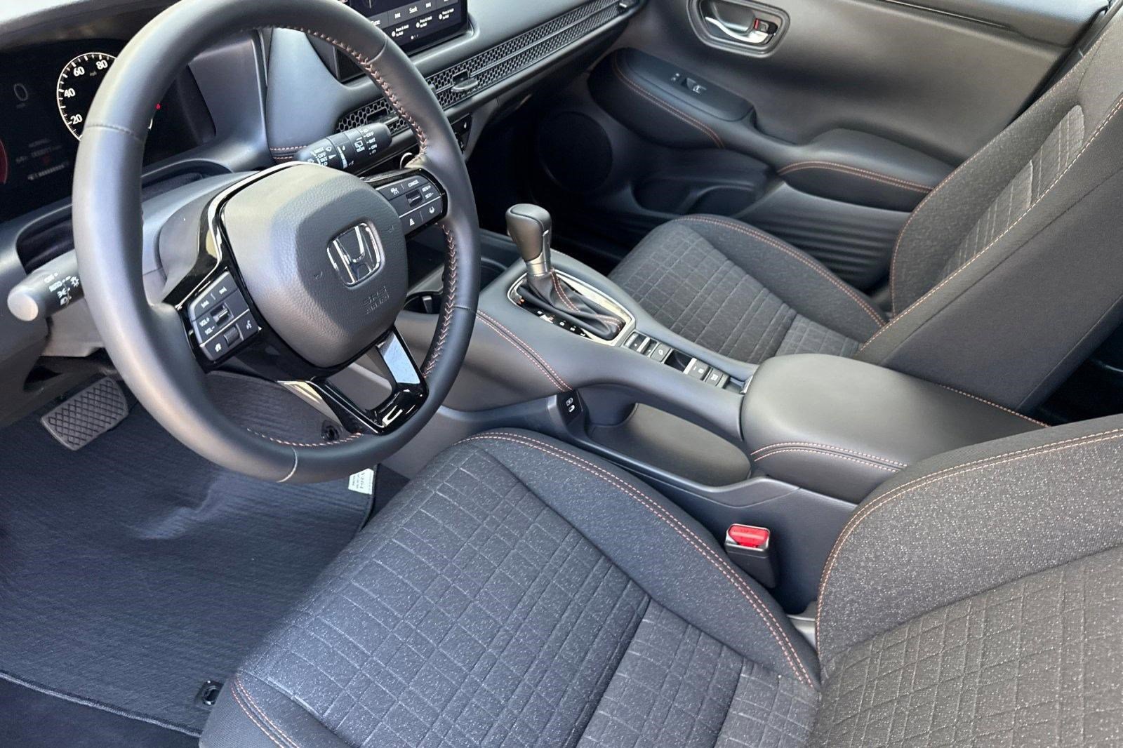 Certified 2026 Honda HR-V Sport image 4