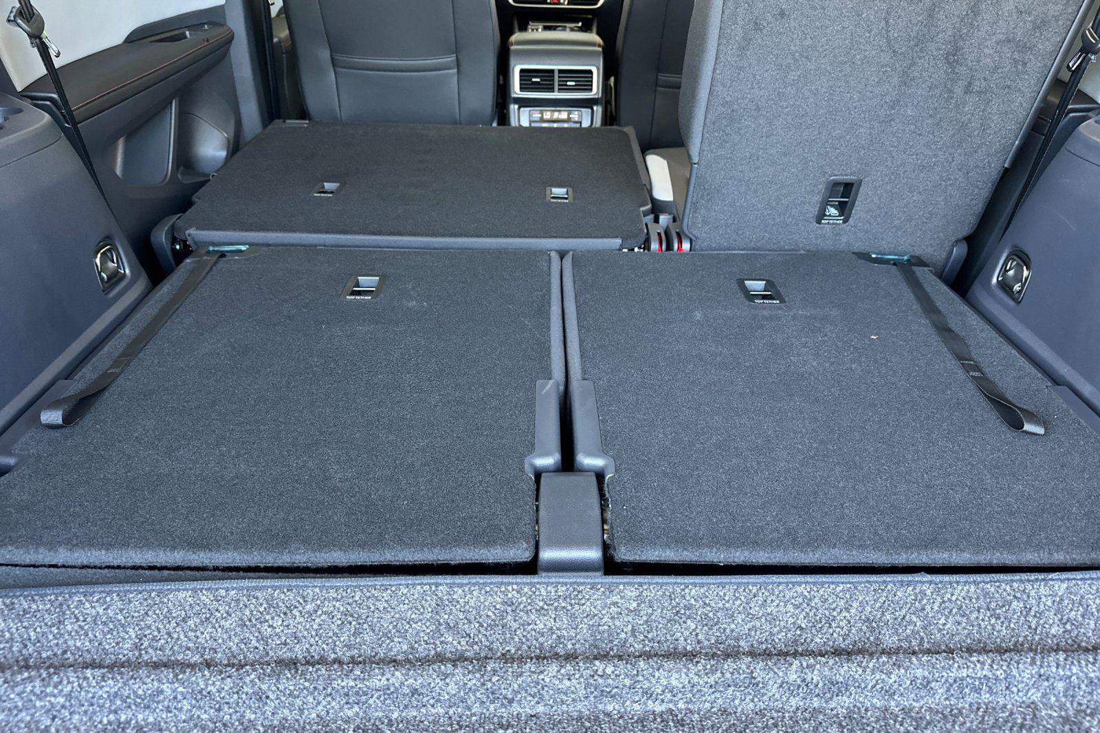 New 2025 Volkswagen Atlas Peak Edition SE image 15