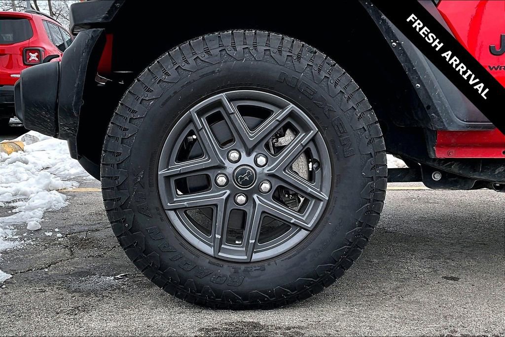 Used 2023 Jeep Wrangler Sport image 31