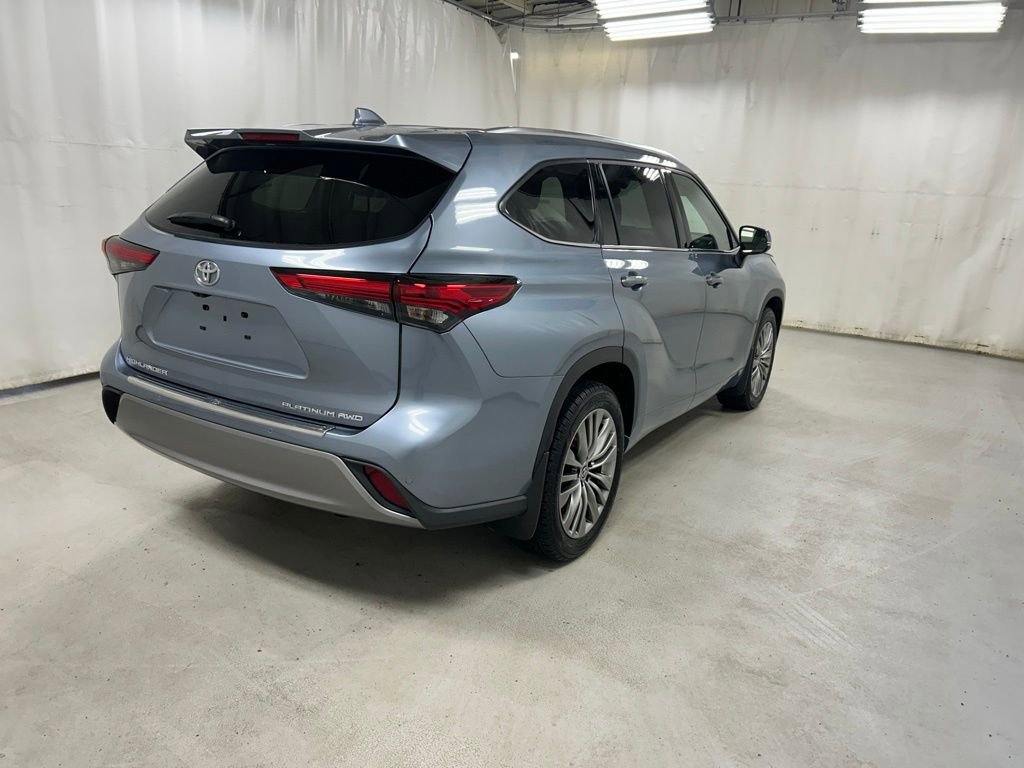Used 2021 Toyota Highlander Platinum image 5