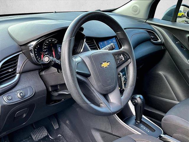 Used 2020 Chevrolet Trax LS FWD image 14
