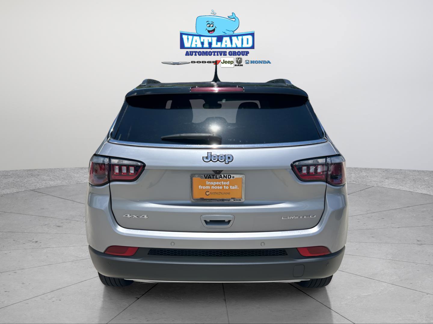 Used 2023 Jeep Compass Limited AWD/4WD image 4