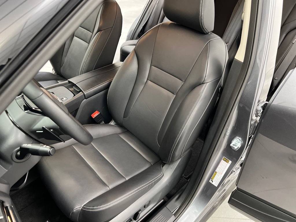 Used 2026 Nissan Rogue SL FWD image 11