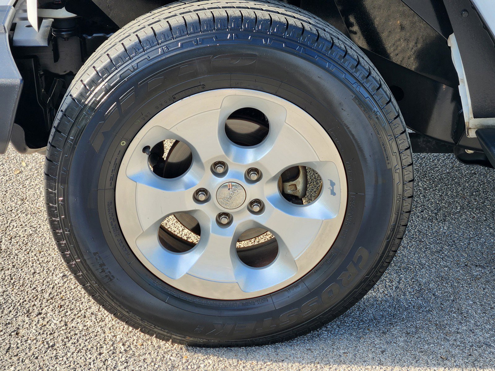 Used 2014 Jeep Wrangler Sahara image 26