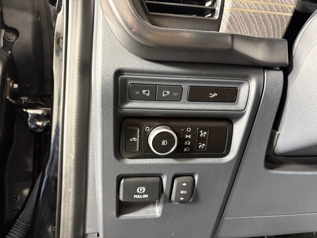 Certified 2023 Ford F150 Platinum image 14