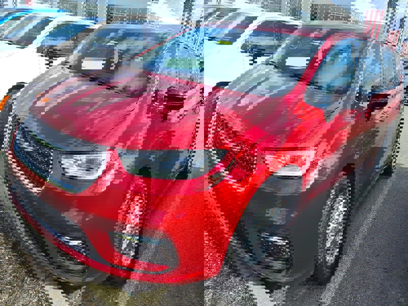 New 2026 Chrysler Pacifica Select image 4