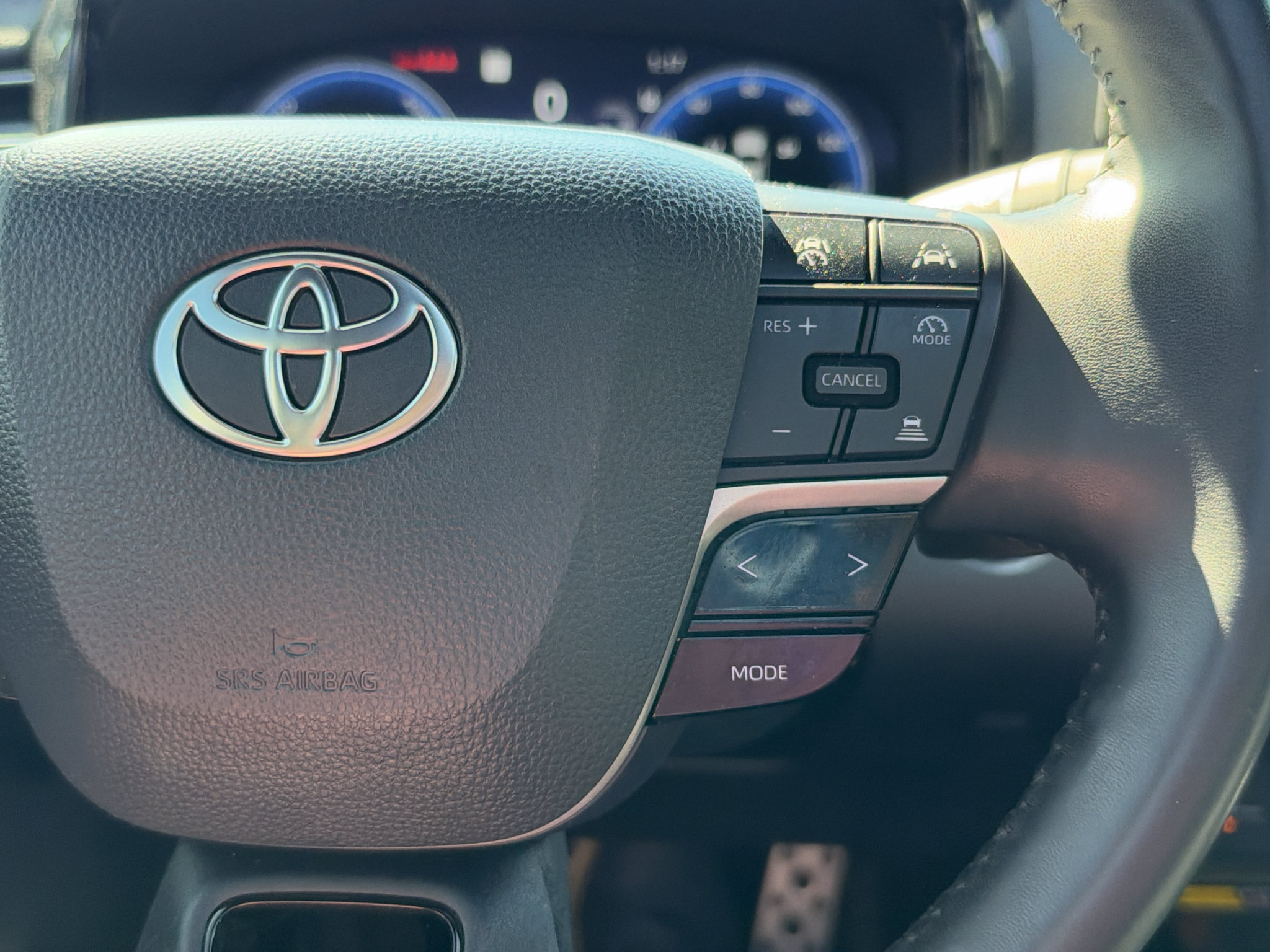 Used 2025 Toyota Camry XSE FWD image 27
