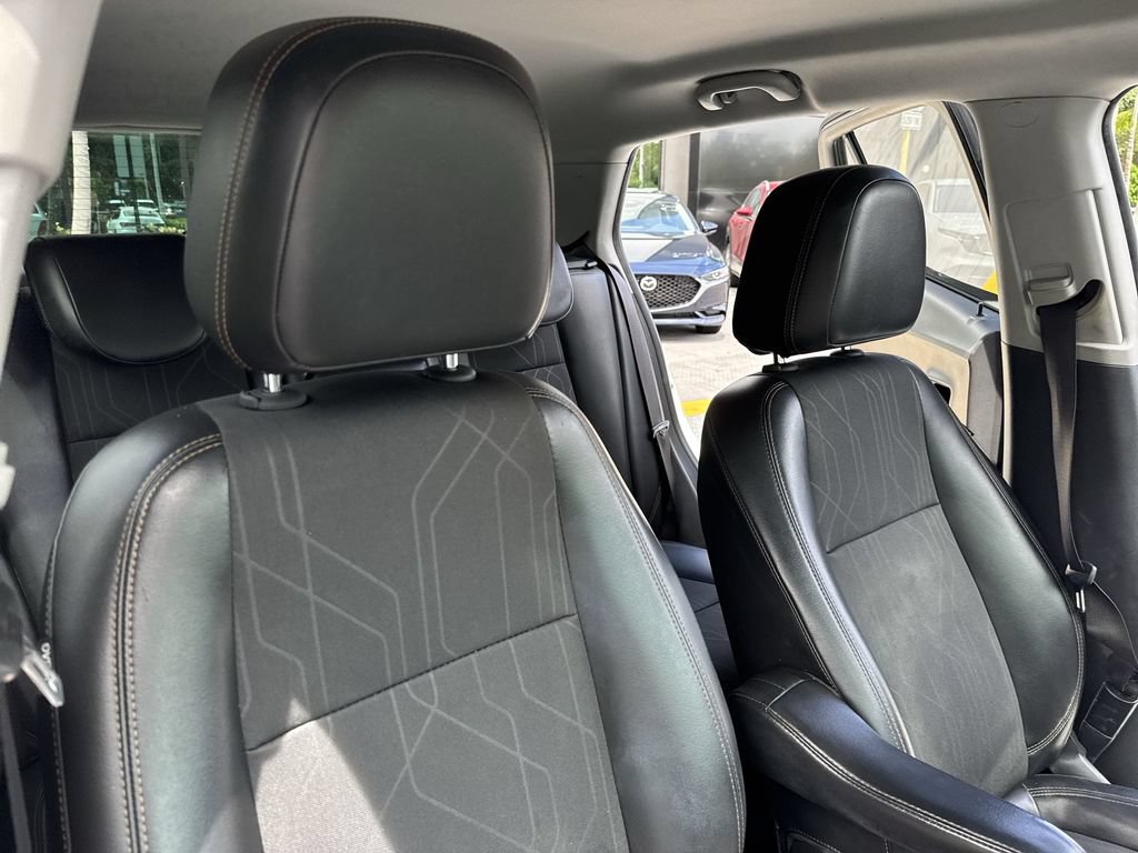 Used 2019 Chevrolet Trax LT w/ LT Convenience Package FWD image 45