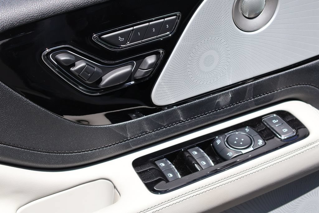 New 2026 Lincoln Aviator Reserve AWD/4WD image 19