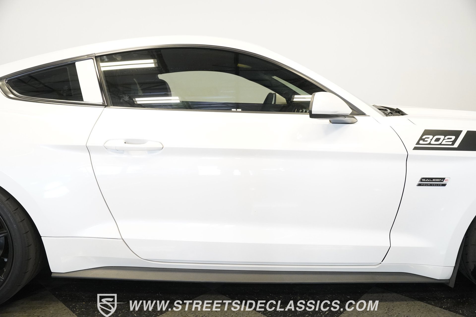 Used 2017 Ford Mustang GT image 35