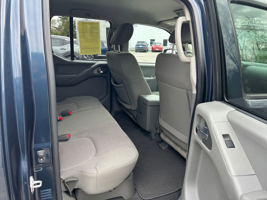 Used 2021 Nissan Frontier SV AWD/4WD image 18