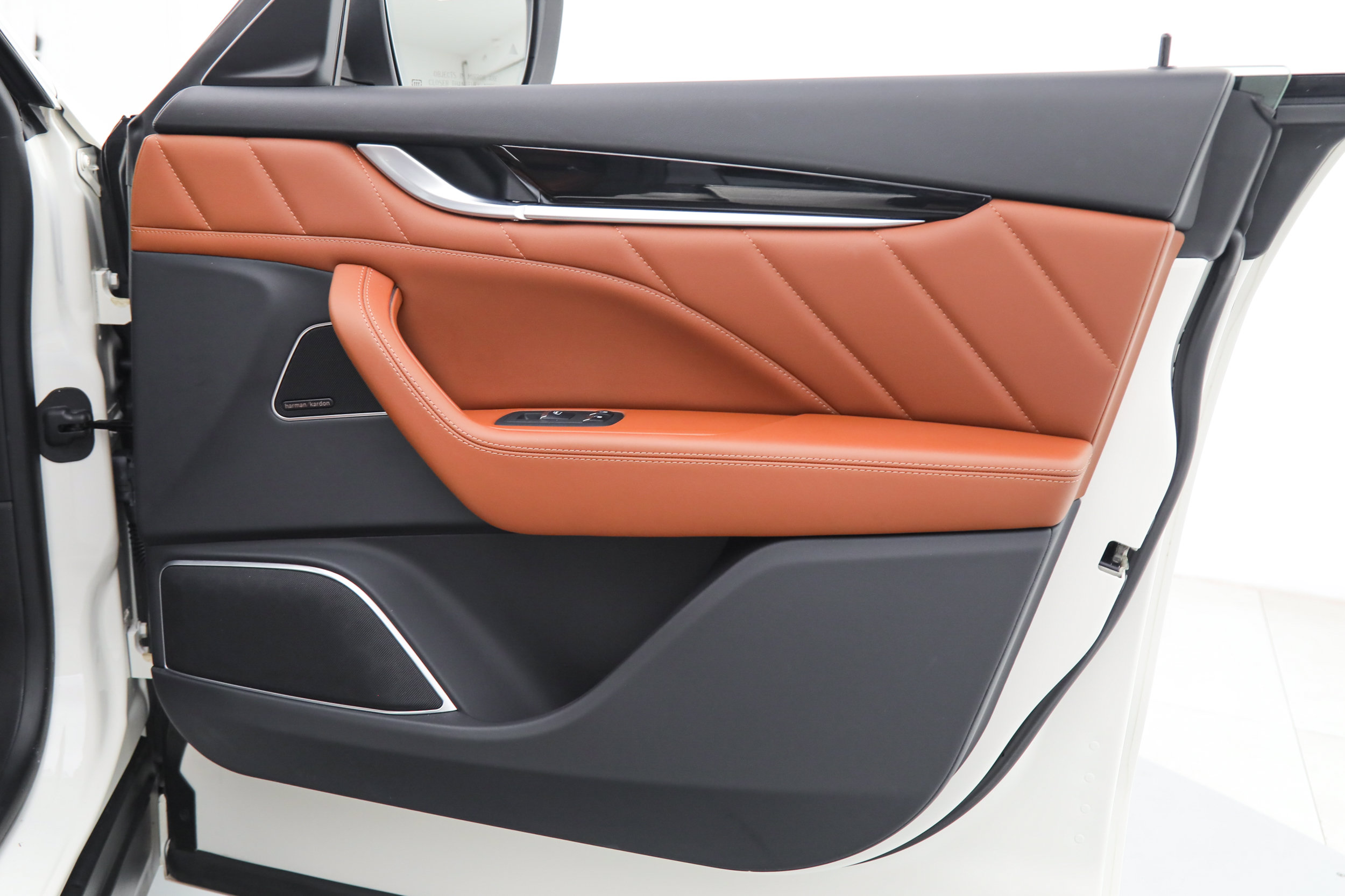 Certified 2023 Maserati Levante Modena AWD/4WD image 9