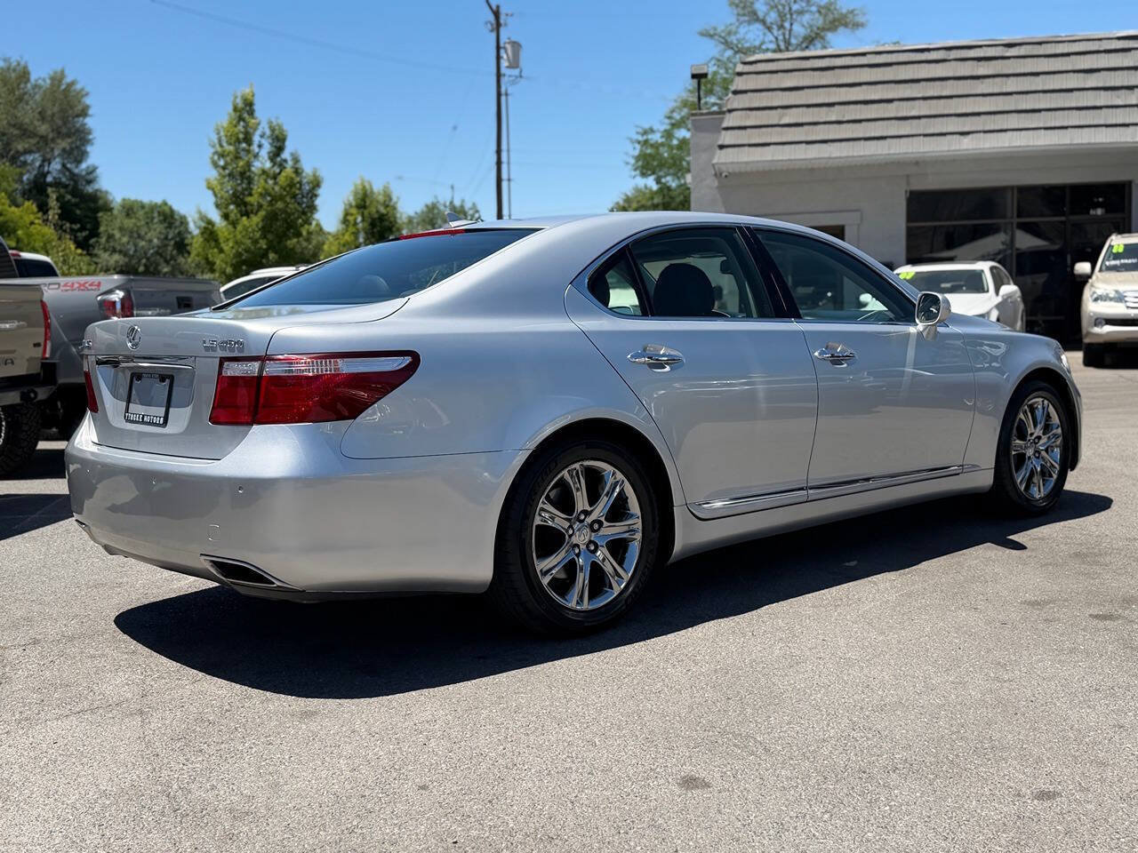 Used 2008 Lexus LS 460 RWD image 17