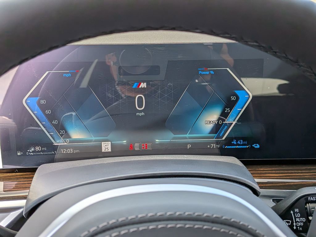 New 2026 BMW X5 xDrive50e image 10